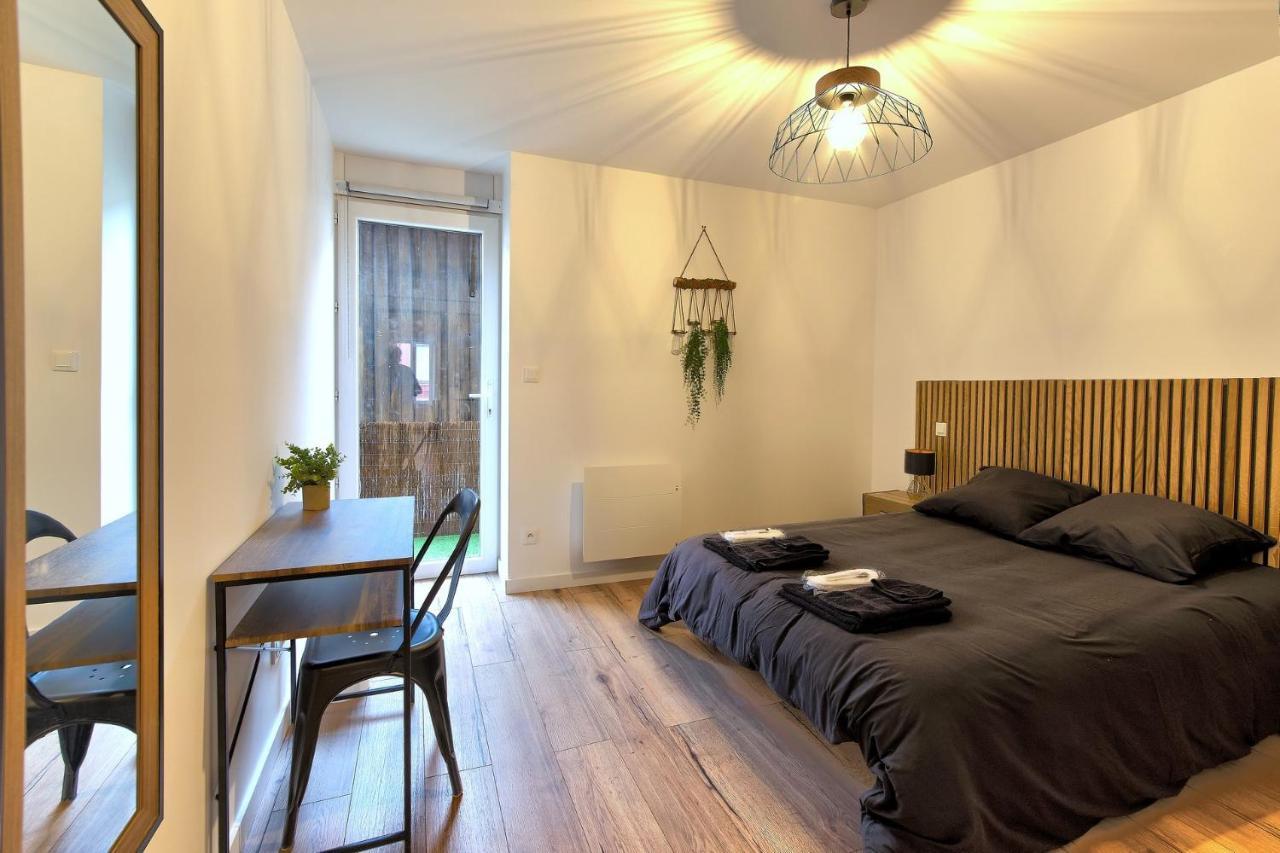 Le Contemporain Apartment Saint-Laurent-sur-Saone Екстериор снимка
