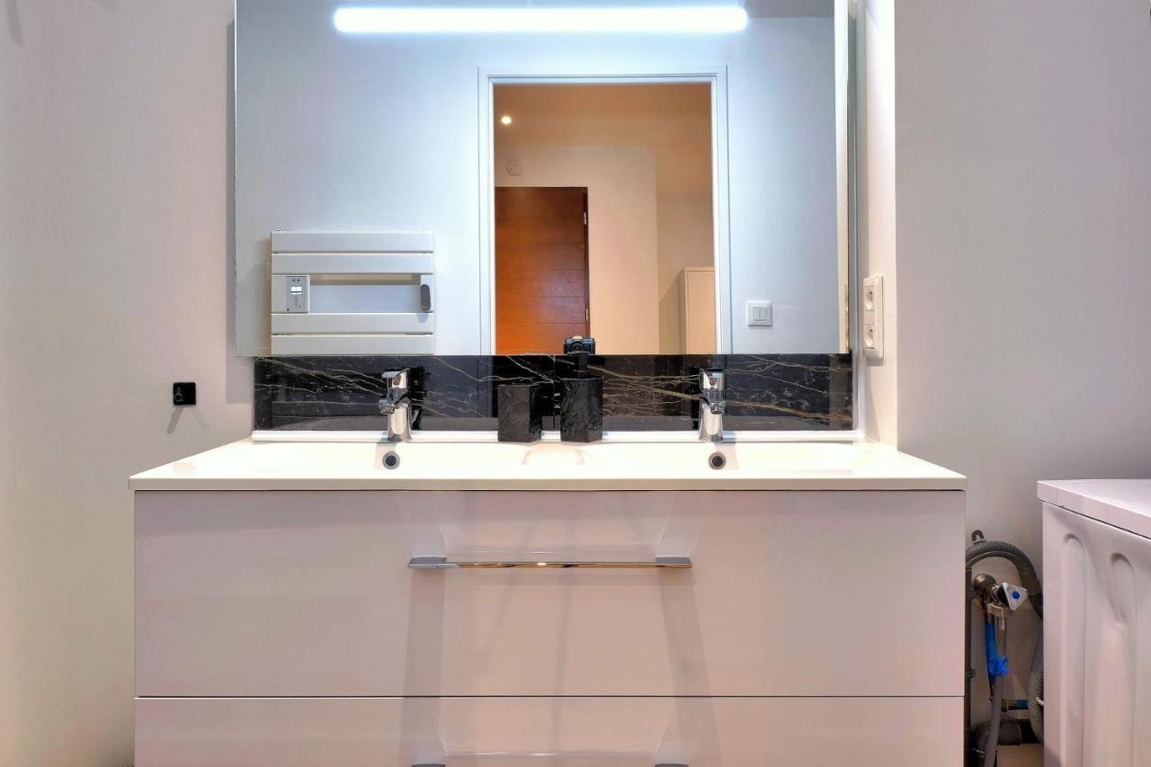 Le Contemporain Apartment Saint-Laurent-sur-Saone Екстериор снимка